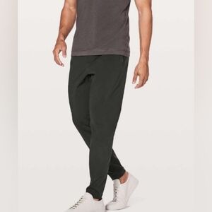 lululemon Inclement Pant 29" - Small - Black